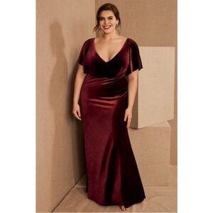 Elegant Burgundy Evening Gown